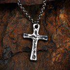 Pandantiv cruce masivă pentru bărbați din argint 925 – talisman de forță și credință, bijuterie sculpturală boho rustic, Art Diva