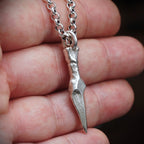 Pandantiv pumnal din argint 925 – talisman handmade pentru bărbați, simbol al forței, în stil boho rustic | Art Diva