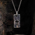 Pandantiv placă cu cruce decupată din argint 925 oxidat, bijuterie handmade minimalistă pentru bărbați, Art Diva