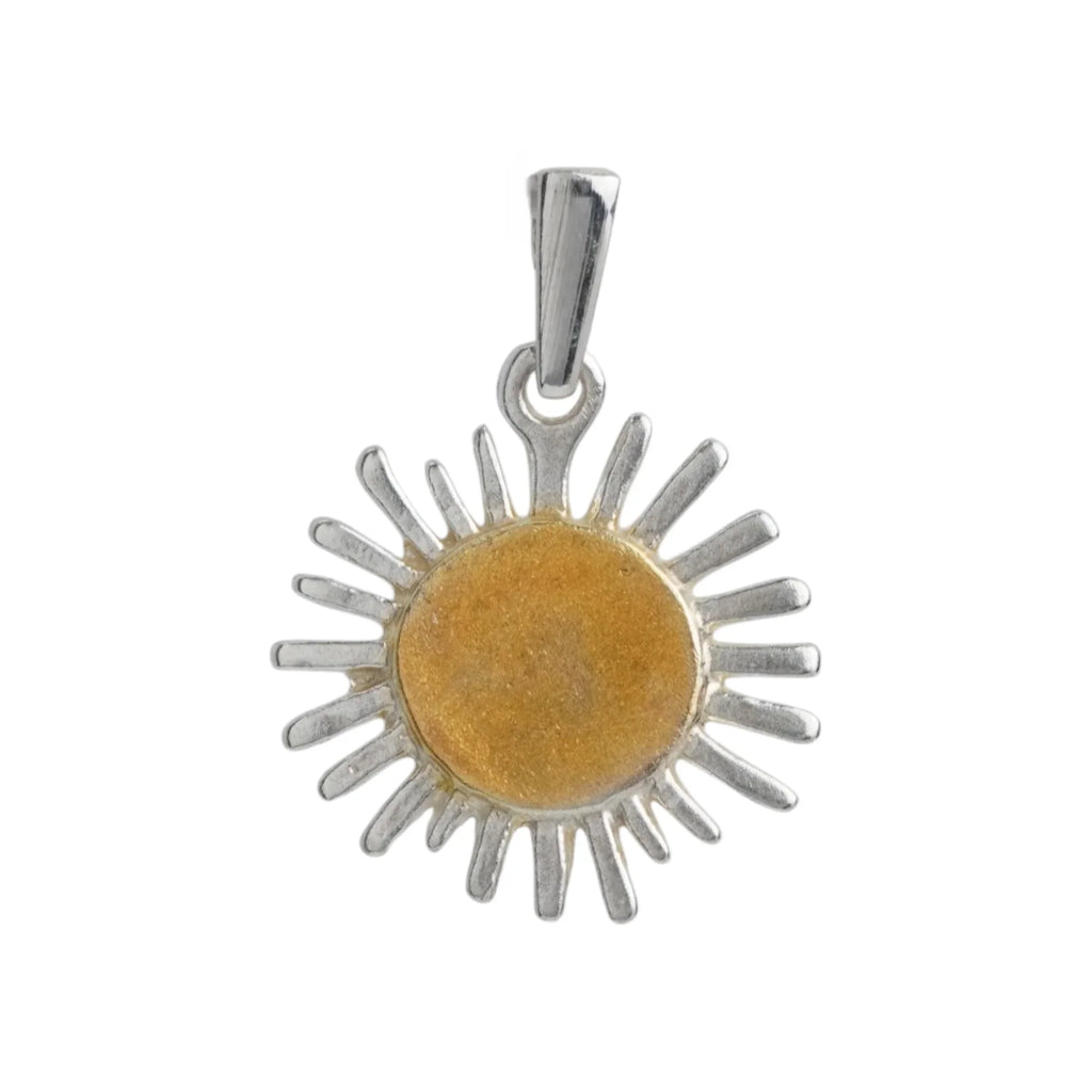Pandantiv „Rază de soare” din argint 925 – talisman pentru căldură, lumină și speranță, bijuterie sculpturală realizată manual în stil boho și rustic | Art Diva