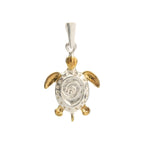 Pandantiv „Broască țestoasă” handmade din argint 925 cu accente aurii – talisman pentru liniște, reziliență și longevitate, bijuterie sculpturală în stil boho și rustic | Art Diva