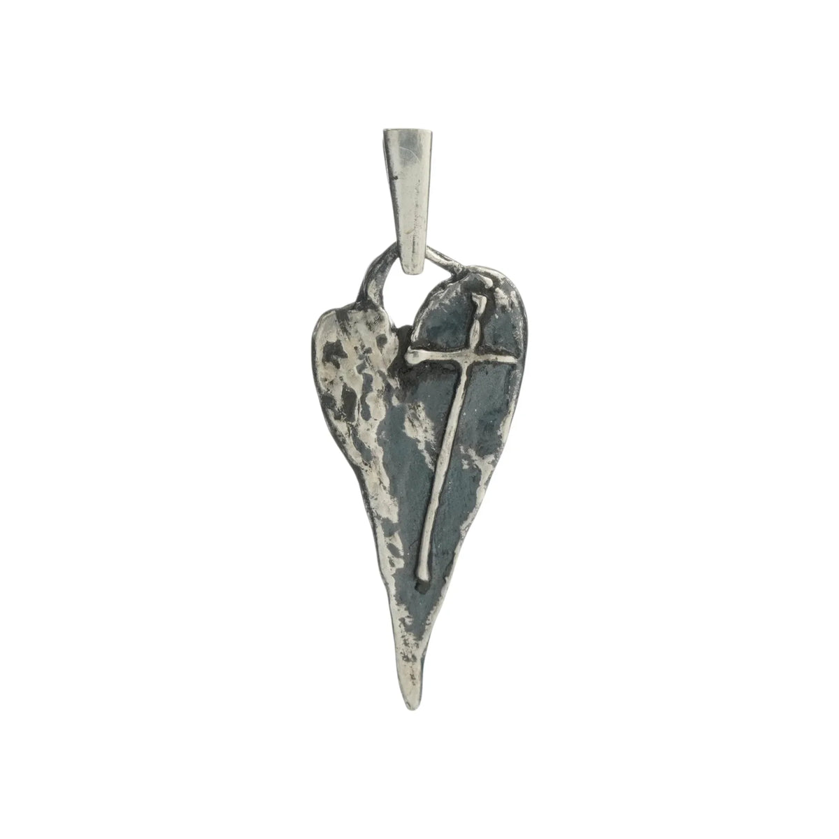 Pandantiv „Inimă alungită cu cruce” din argint 925 – talisman boho pentru credința în iubire, bijuterie sculpturală și cadou pentru mamă, fiică sau prietenă | Art Diva