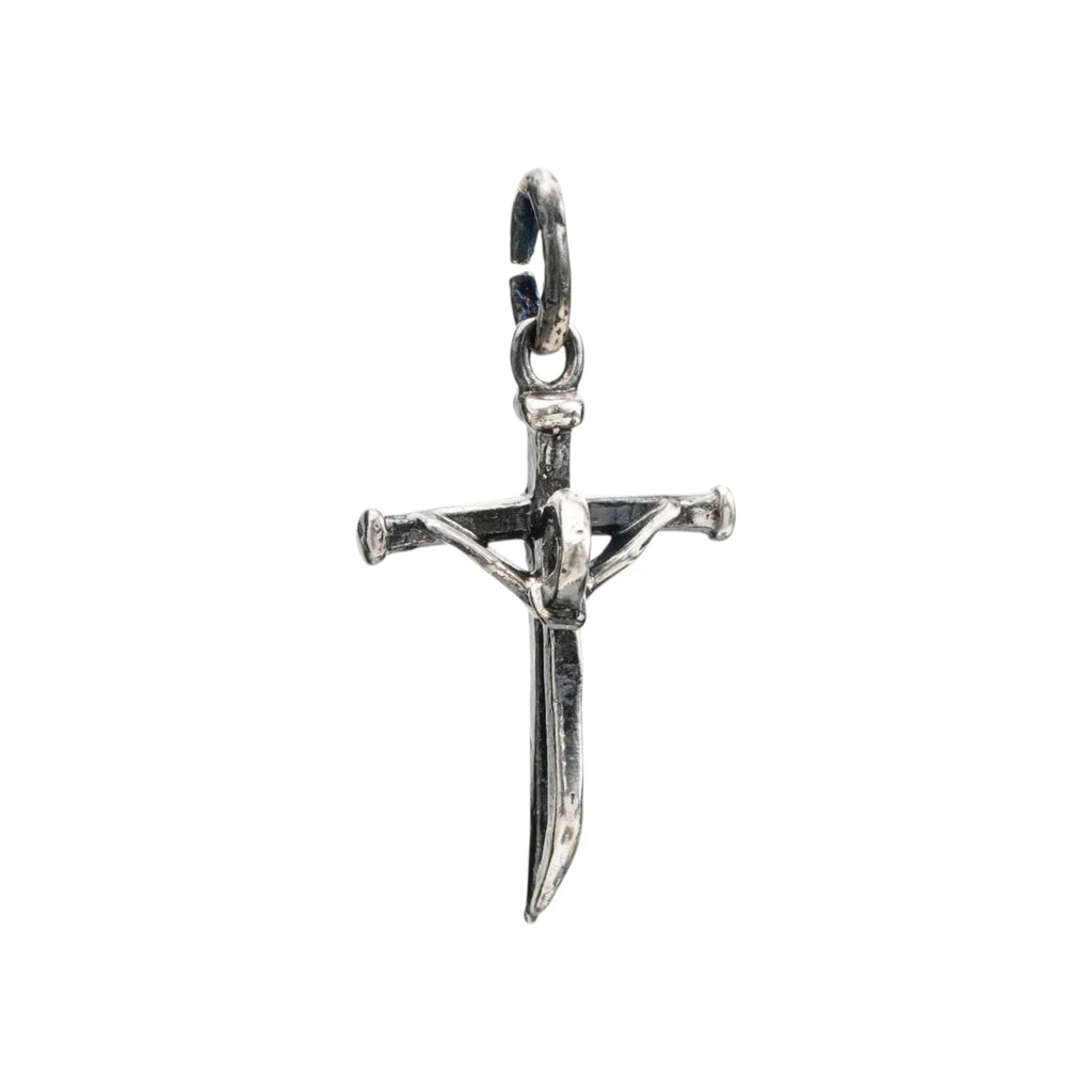 Pandantiv cruce „Credință Făurită” pentru femei din argint 925 – talisman oxidat pentru forță și credință | Art Diva