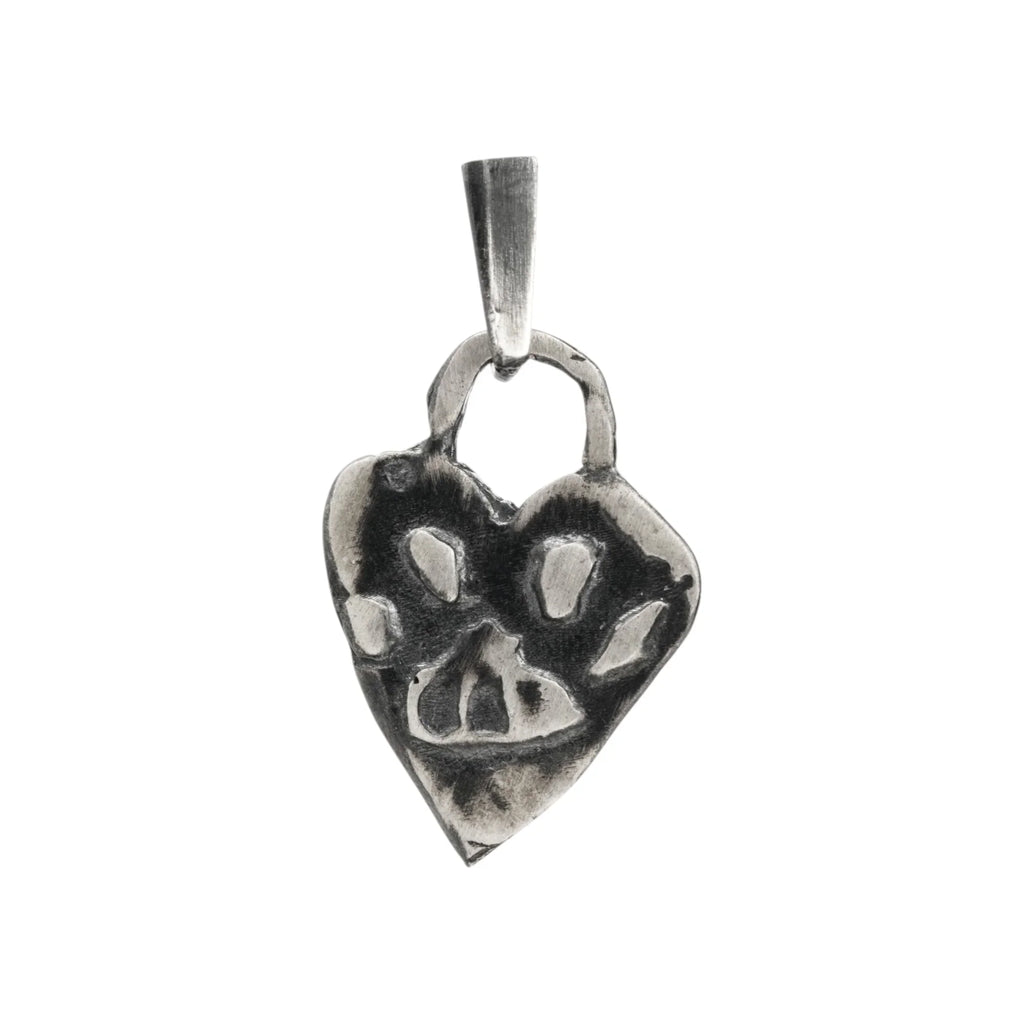 Pandantiv Inimă cu Lăbuță din argint 925 – talisman pentru iubirea de animale, bijuterie în stil boho și rustic, cadou ideal pentru mamă, fiică sau prietenă | Art Diva