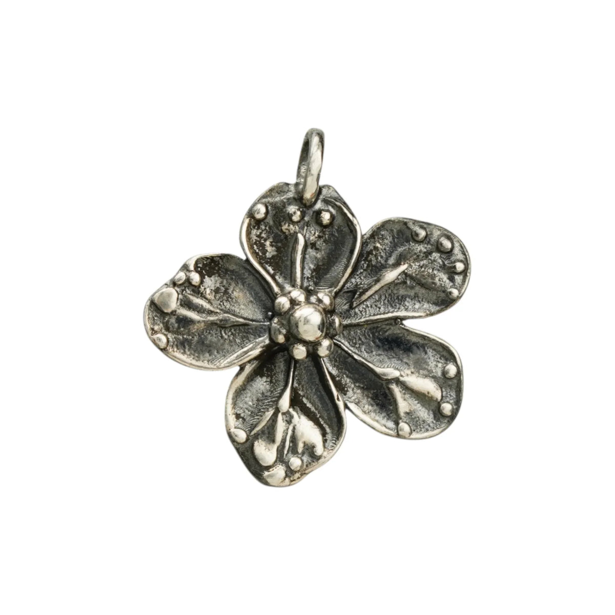 Pandantiv „Floare de vișin” din argint 925, realizat manual – talisman pentru iubire, nou început și armonie, bijuterie sculpturală în stil boho și rustic | Art Diva
