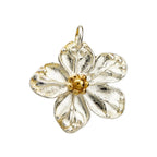 Pandantiv „Floare de cireș” handmade din argint 925 cu accente aurii – simbol al primăverii, al purității și al unui nou început | Art Diva