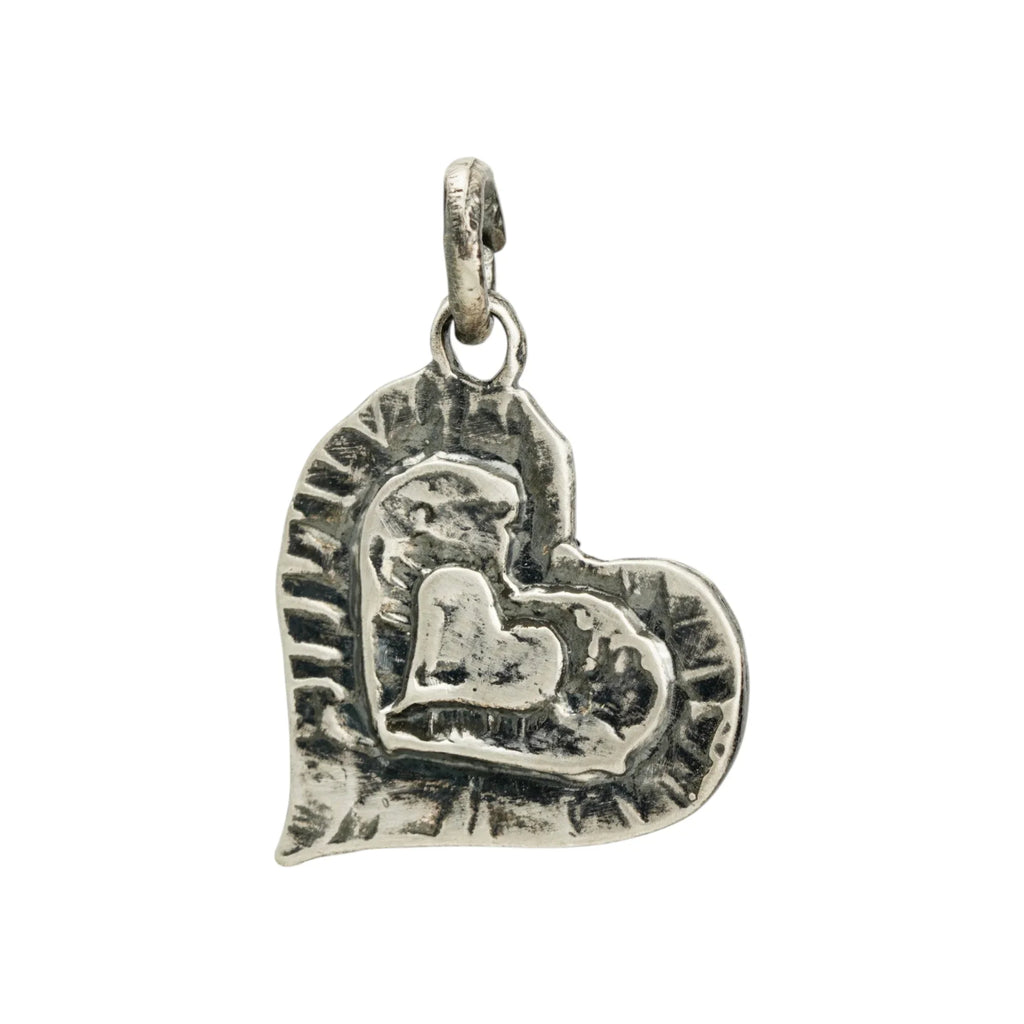 Bijuterie din argint 925 – pandantiv „Mama, Tata și eu”, trei inimi într-una | Talisman boho realizat manual pentru iubire și apropiere, bijuterie sculpturală | Art Diva