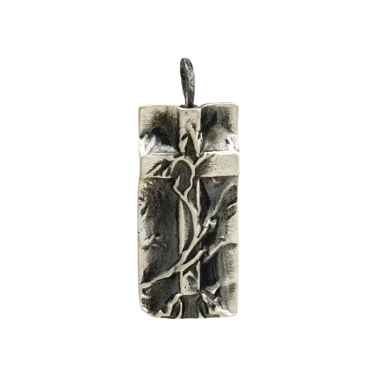 Pandantiv cruce „Giulgiu” pentru bărbați din argint 925 – simbol al credinței și al protecției, bijuterie sculpturală realizată manual în stil boho-rustic | Art Diva
