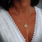 Pandantiv „Rază de soare” din argint 925 – talisman pentru căldură, lumină și speranță, bijuterie sculpturală realizată manual în stil boho și rustic | Art Diva