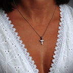 Pandantiv „Cruce Mică” din argint 925 – bijuterie realizată manual în stil boho și rustic | Art Diva
