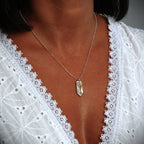 Pandantiv „Înger păzitor” din argint 925 cu accente aurii – talisman sculptural lustruit manual pentru protecție și lumină | Art Diva