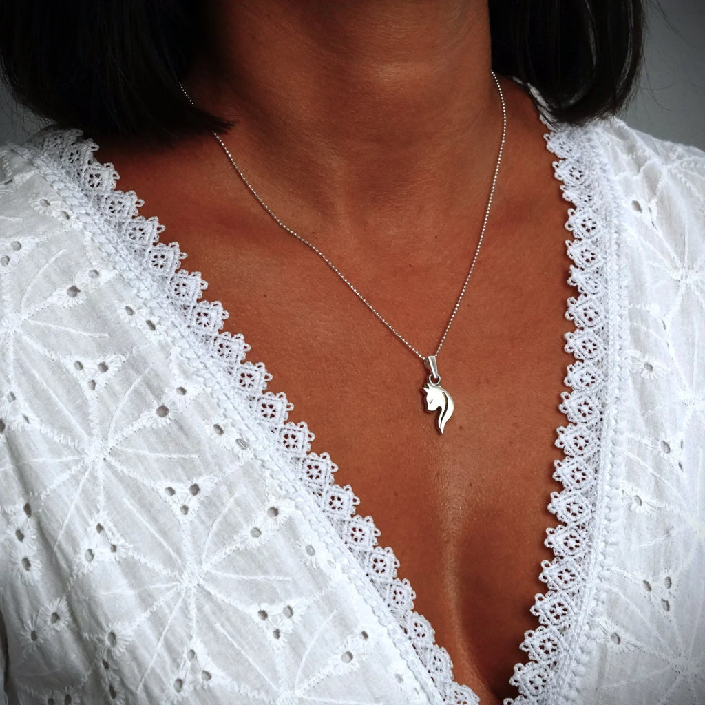 Pandantiv „Pisică” din argint 925 – talisman pentru intuiție, grație și protecție în stil boho și rustic | Art Diva