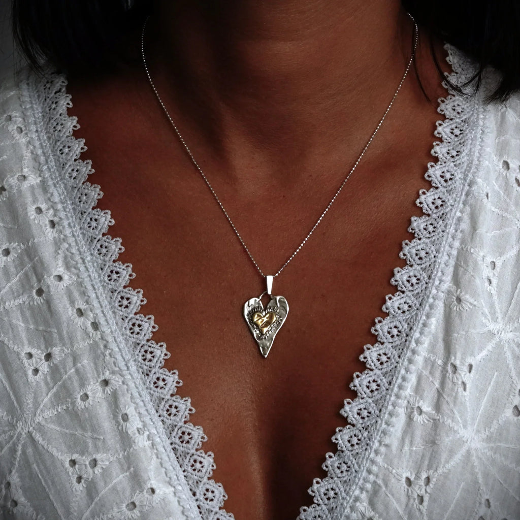 Pandantiv Inimă cu inimă aurie din argint 925 – talisman pentru iubire și apropiere profundă, realizat manual în stil boho și rustic | Art Diva