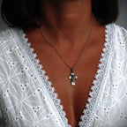 Pandantiv „Rugăciunea Îngerului” din argint 925 – talisman realizat manual pentru credință și protecție spirituală, bijuterie sculpturală boho și rustică | Art Diva