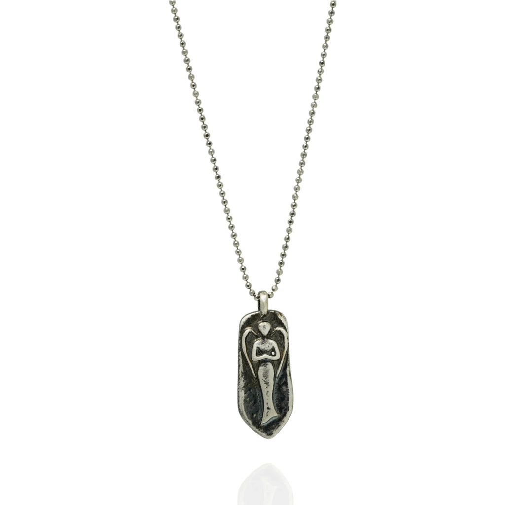 Pandantiv „Înger păzitor” din argint 925 – talisman sculptural pentru protecție și forță interioară, bijuterie oxidată în stil boho și rustic | Art Diva