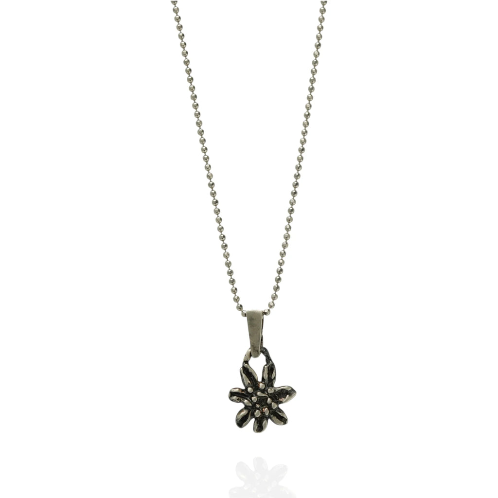 Pandantiv Floare de colț (Edelweiss) din argint 925 – talisman boho al iubirii pure și al loialității, bijuterie sculpturală și cadou pentru mamă, fiică sau prietenă | Art Diva