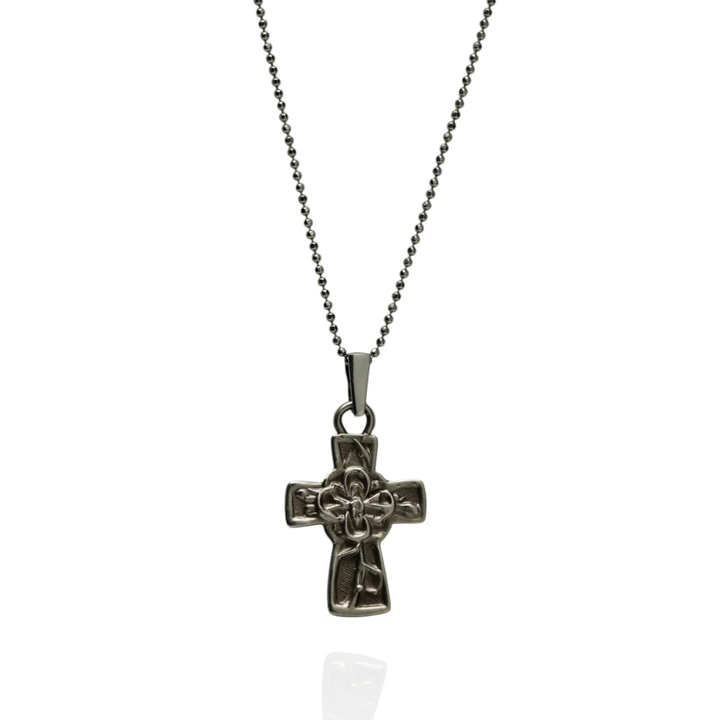 Pandantiv „Cruce cu floare” din argint 925 – talisman handmade pentru credință și speranță, bijuterie sculpturală în stil boho și rustic | Art Diva