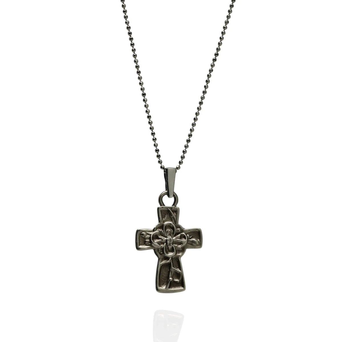 Pandantiv „Cruce cu floare” din argint 925 – talisman handmade pentru credință și speranță, bijuterie sculpturală în stil boho și rustic | Art Diva