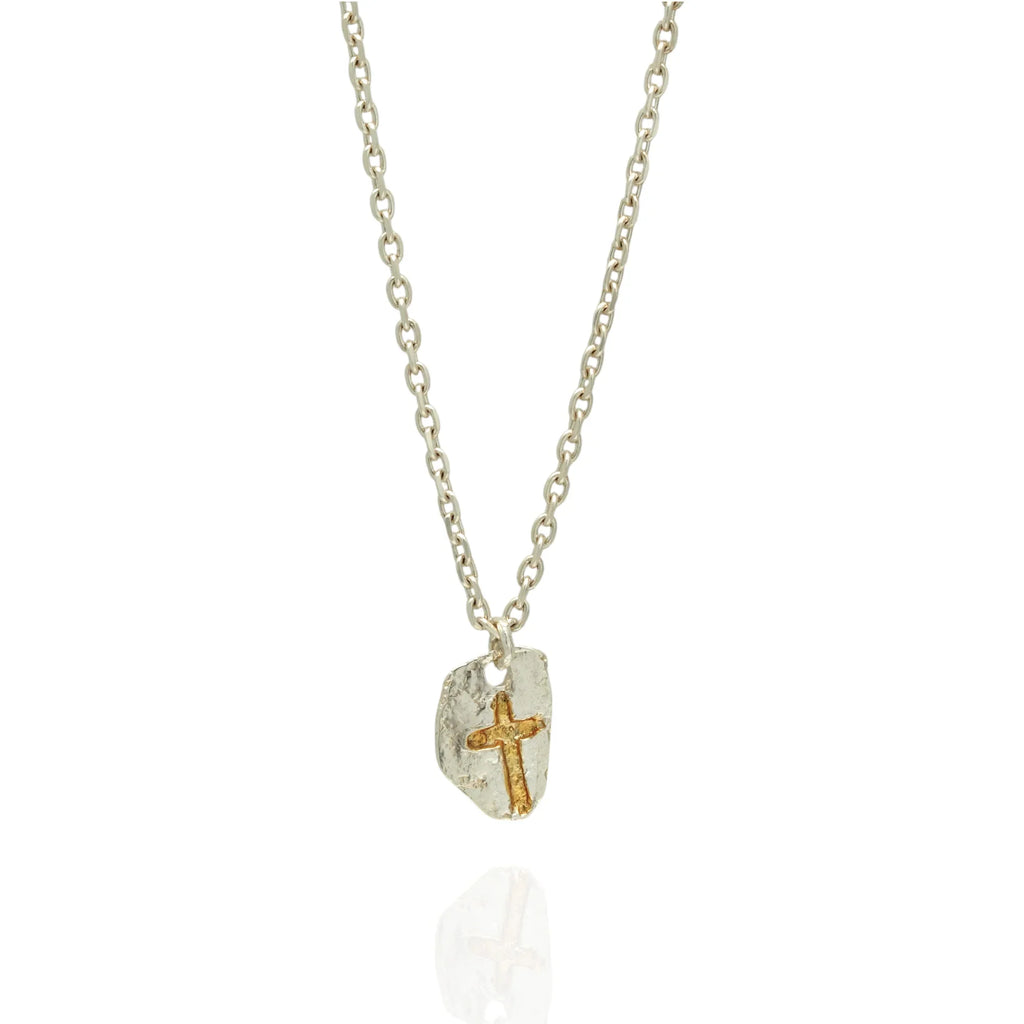 Pandantiv „Cruce masivă” pentru bărbați din argint 925, lustruit manual – talisman pentru forță, reziliență și protecție, bijuterie sculpturală în stil boho și rustic | Art Diva
