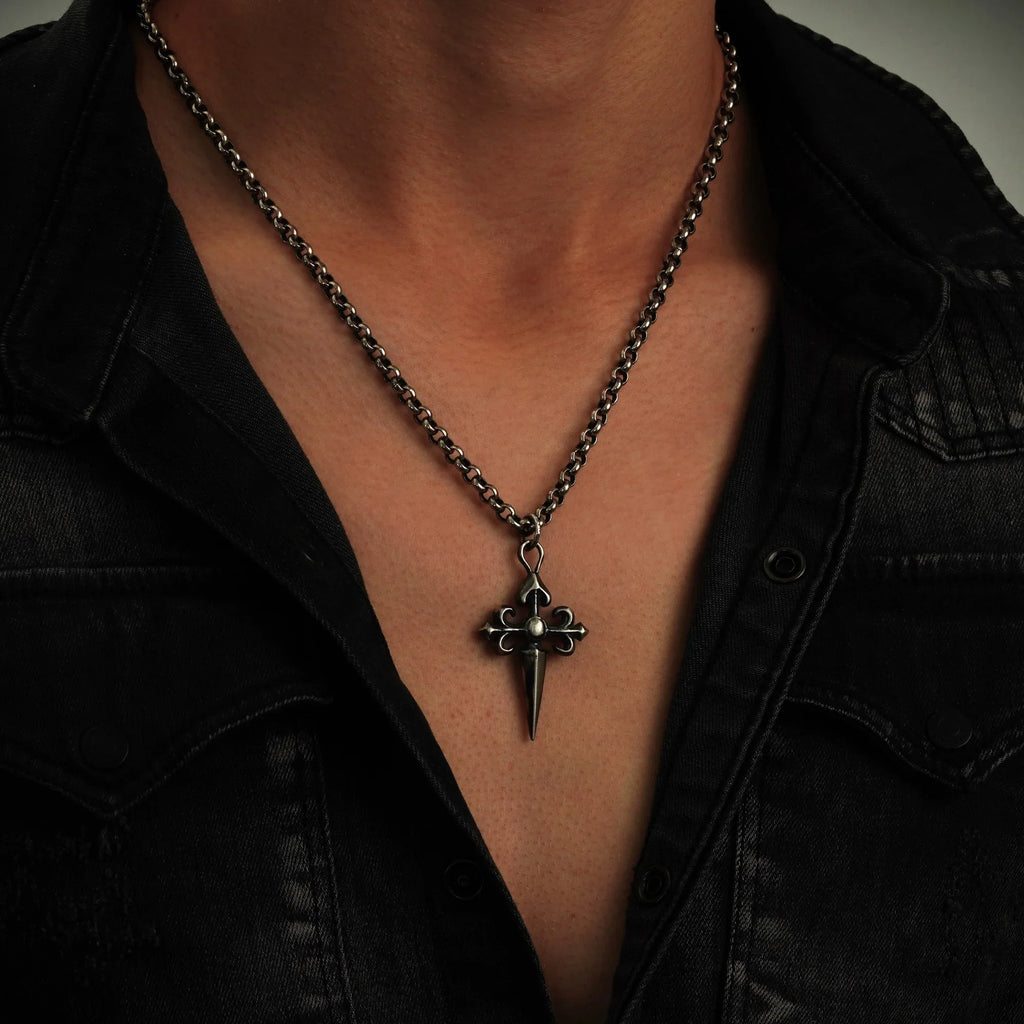 Pandantiv „Cruce Ornamentală Mare” pentru bărbați din argint 925 – design artistic, simbol al forței spirituale și al protecției | Art Diva