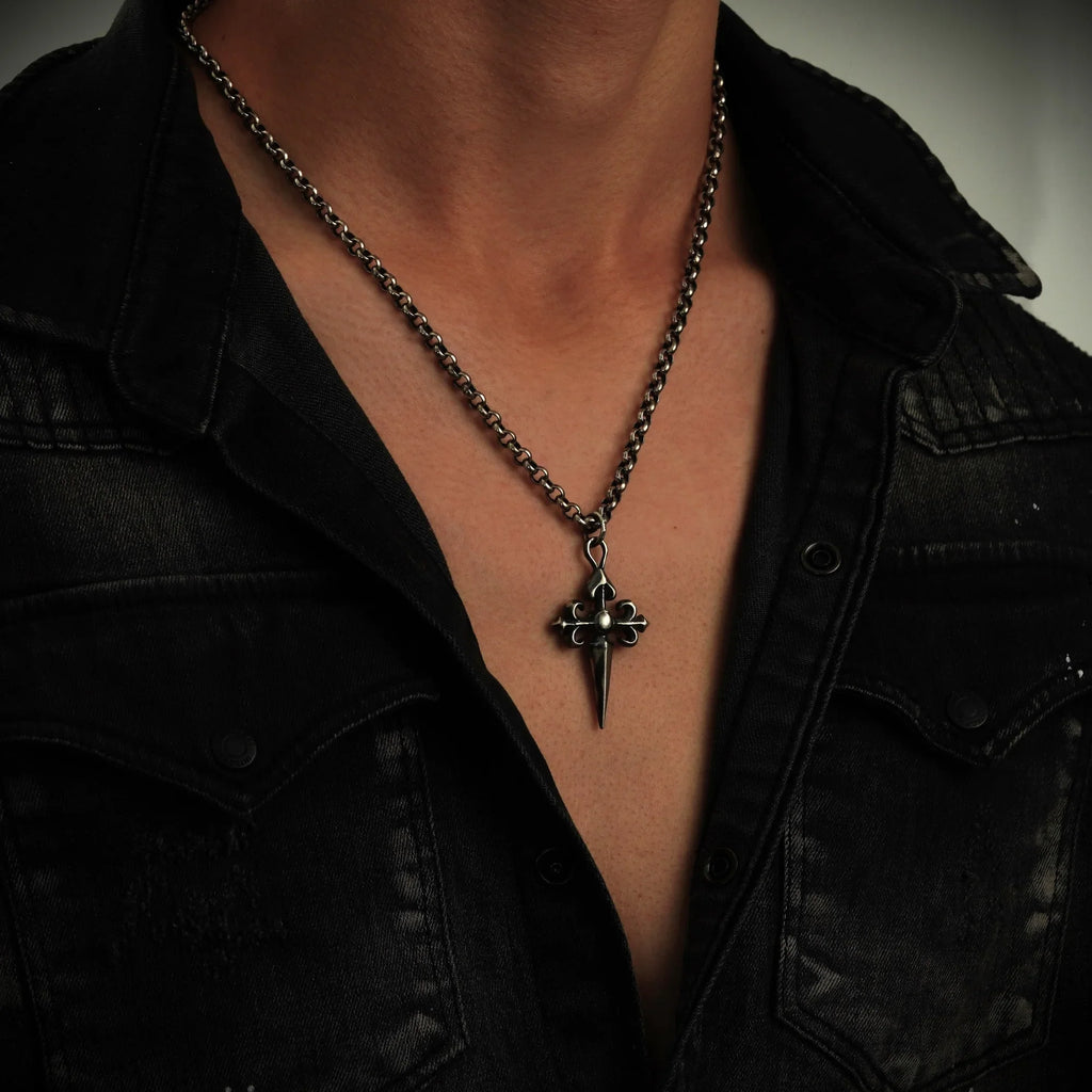 Pandantiv „Cruce Ornamentală Mare” pentru bărbați din argint 925 – design artistic, simbol al forței spirituale și al protecției | Art Diva