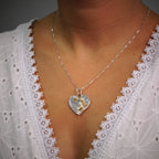 Pandantiv Inimă cu înger păzitor și stea din argint 925 – talisman pentru protecție, iubire și credință, realizat manual în stil boho și rustic | Art Diva