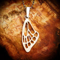 Pandantiv aripă de fluture din argint 925 – amuletă handmade pentru libertate și lumină, stil boho rustic, Art Diva