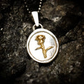 Pandantiv trandafir „Memento Vivere” din argint 925 oxidat cu accente aurii – talisman handmade, Art Diva