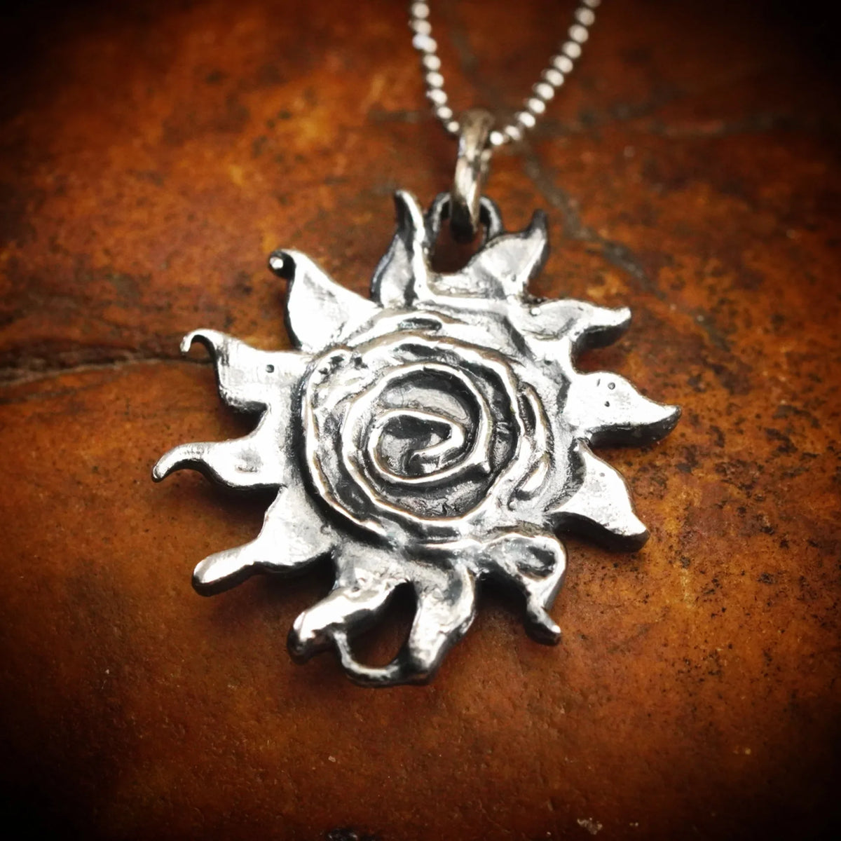 Element decorativ „Soarele Vieții” din argint 925 – realizat manual pentru brățară sau colier | Art Diva