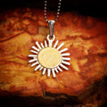Pandantiv Rază de soare din argint 925 cu accente aurii – talisman handmade pentru căldură și speranță, Art Diva