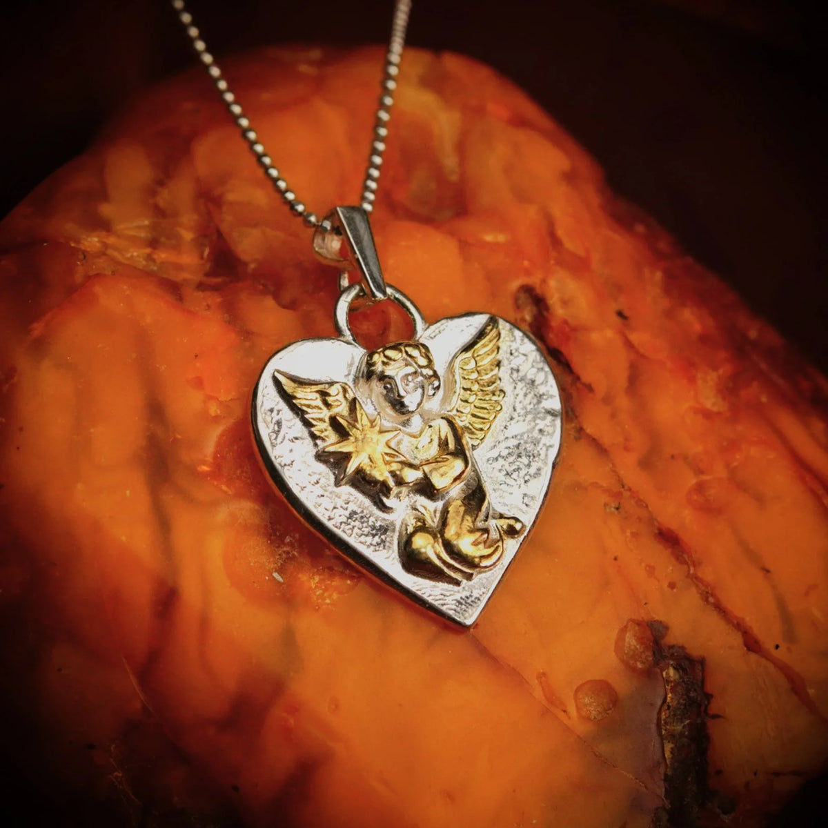 Pandantiv înger ceresc cu stea în formă de inimă din argint 925 cu accente aurii, talisman handmade, Art Diva
