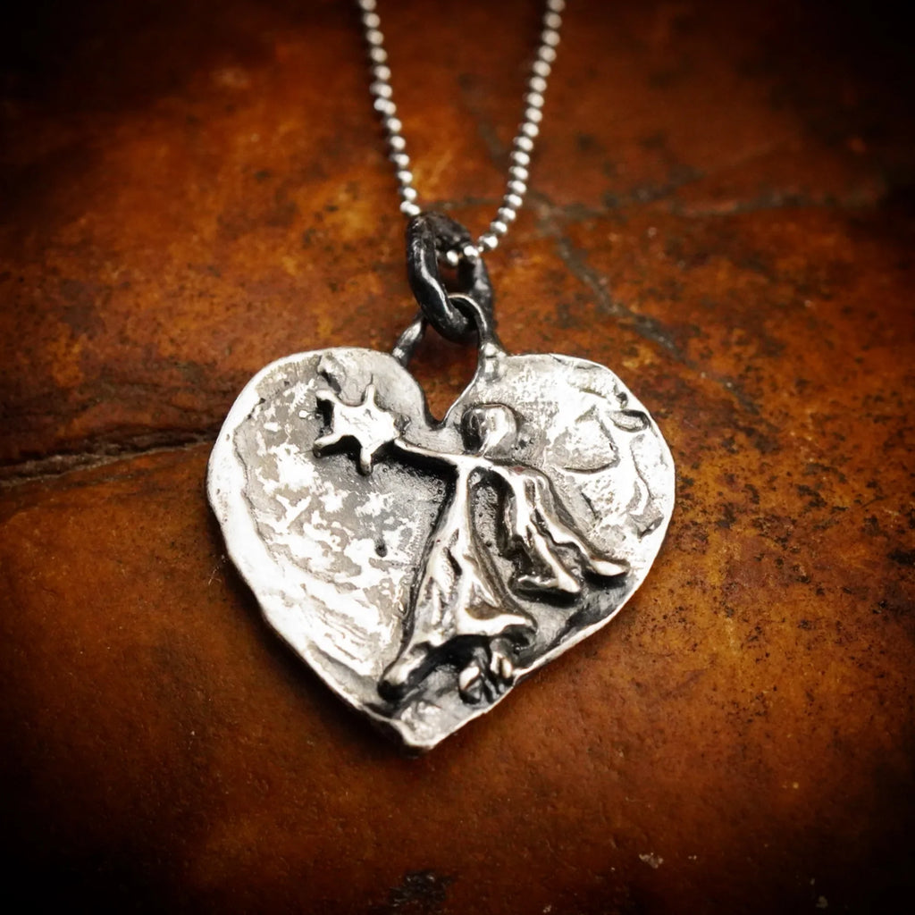 Pandantiv Inimă cu Înger Păzitor și Stea din argint 925 – talisman pentru protecție, iubire și credință, realizat manual în stil boho | Art Diva