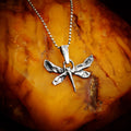 Pandantiv libelulă din argint 925 – talisman al schimbării și libertății interioare, handmade boho, Art Diva