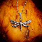 Pandantiv libelulă din argint 925 – talisman boho al schimbării și creșterii spirituale, Art Diva