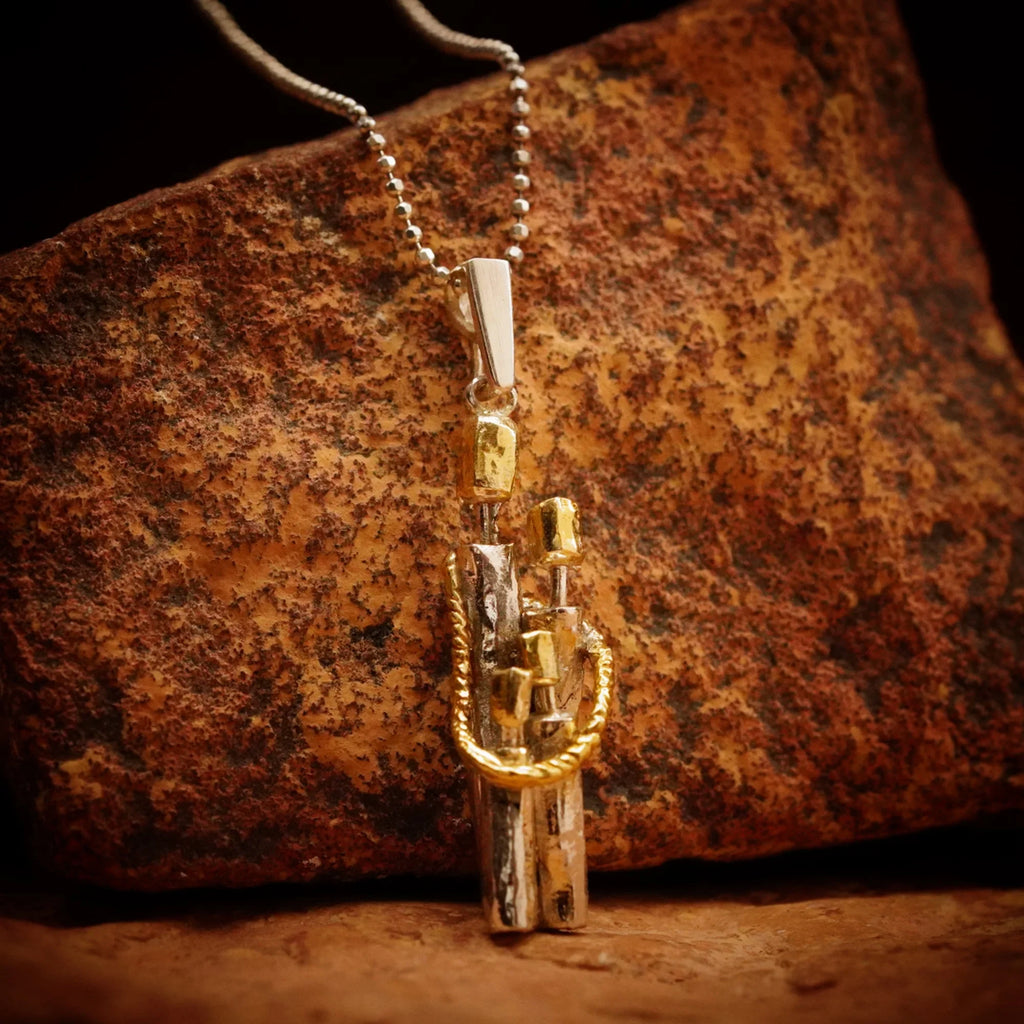 Pandantiv unitatea familiei din argint 925 cu accente aurii – talisman pentru unitate și iubire, handmade, Art Diva