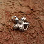 Element „Floare” din argint 925 – talisman boho al armoniei realizat manual, bijuterie sculpturală și cadou pentru mamă, fiică sau prietenă | Art Diva