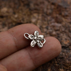 Element „Floare” din argint 925 – talisman boho al armoniei realizat manual, bijuterie sculpturală și cadou pentru mamă, fiică sau prietenă | Art Diva