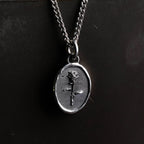 Pandantiv trandafir „Memento Vivere” din argint 925 – talisman al iubirii și frumuseții, oxidat, handmade, Art Diva
