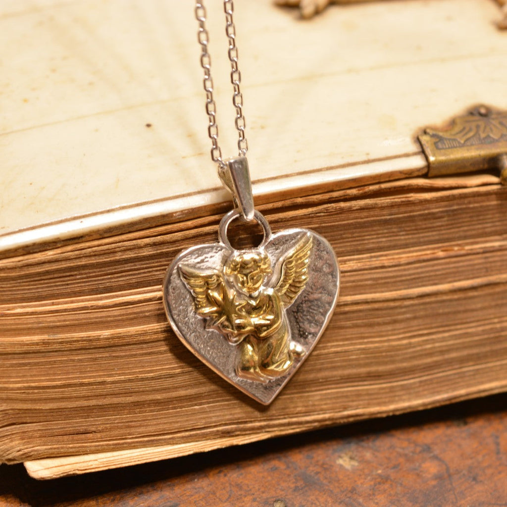 Pandantiv „Înger Ceresc cu Stea” din argint 925 – talisman handmade pentru iubire și protecție spirituală, bijuterie sculpturală în stil boho și rustic | Art Diva