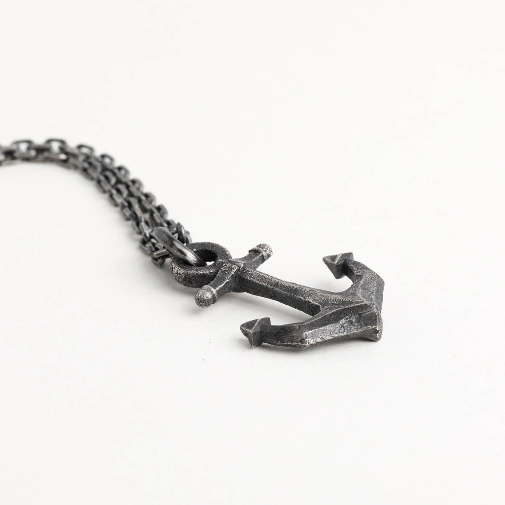 Pandantiv Ancoră pentru bărbați din argint 925 – talisman realizat manual pentru forță și stabilitate, bijuterie sculpturală | Art Diva