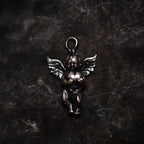 Pandantiv „Iubirea Îngerului” din argint 925 – talisman handmade pentru protecție și iubire, bijuterie sculpturală în stil boho și rustic | Art Diva