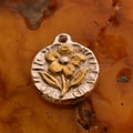 Pandantiv floare aurie din argint 925 cu accente aurii – simbol al tandreței, bijuterie sculpturală handmade, Art Diva